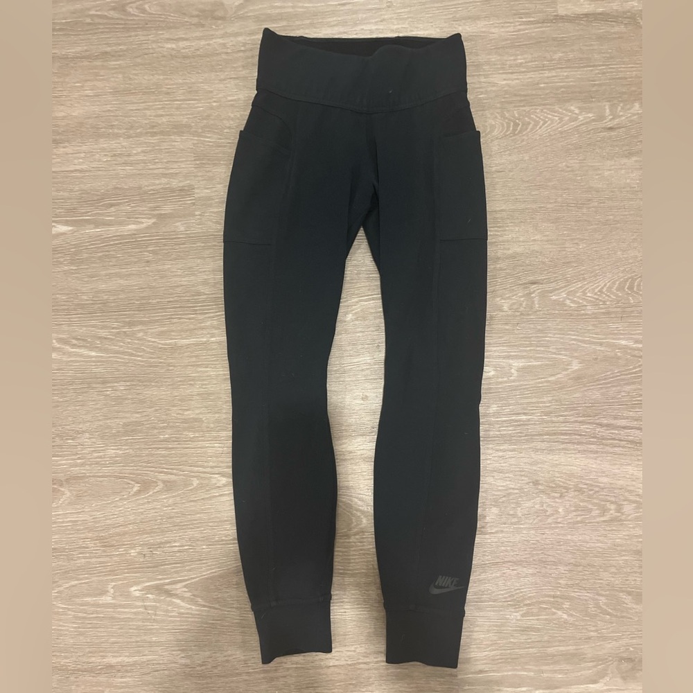 Women’s Nike Joggers/Leggings Size S in Black 🖤